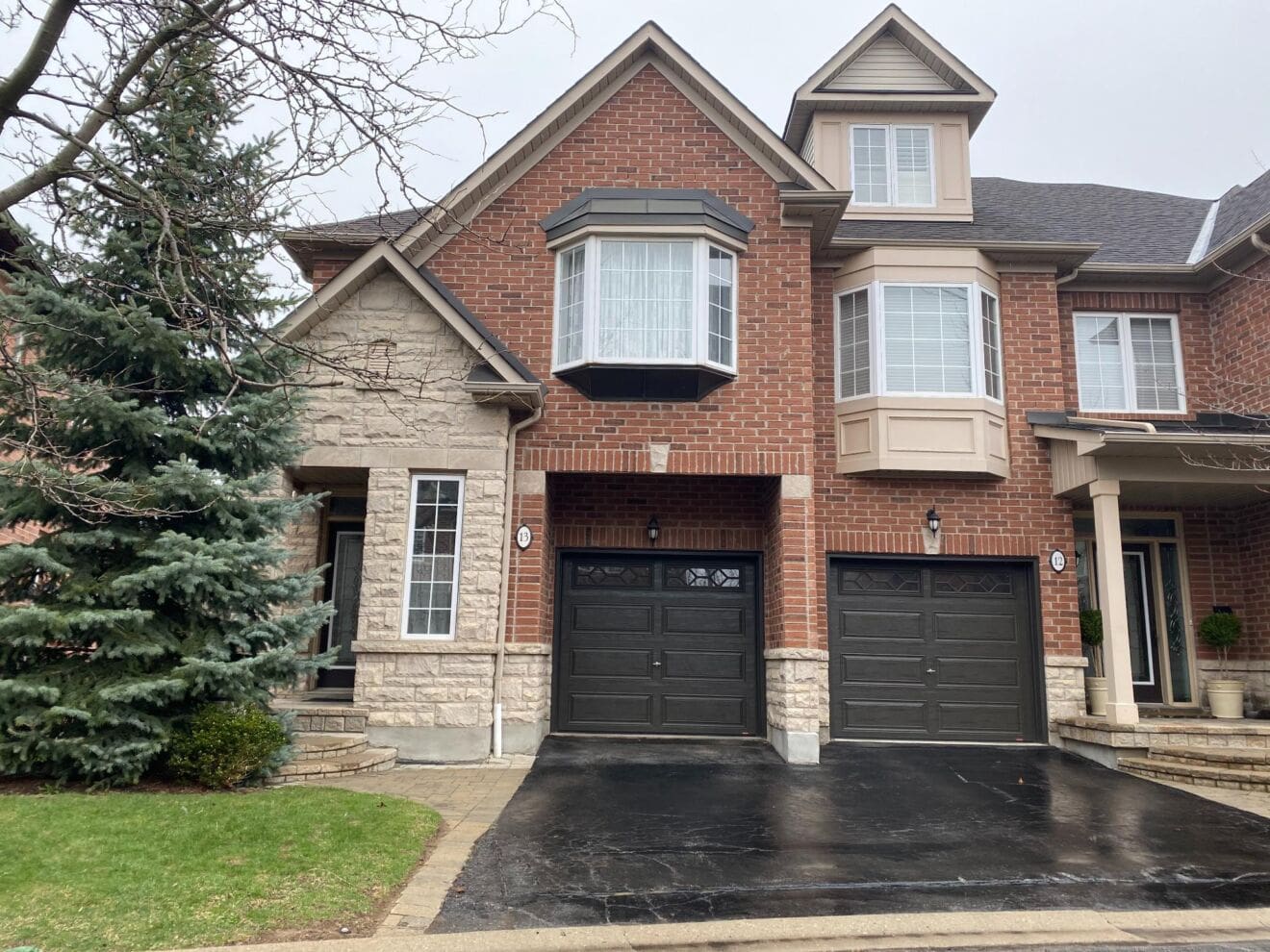 #13 - 300 Ravineview Way, Oakville