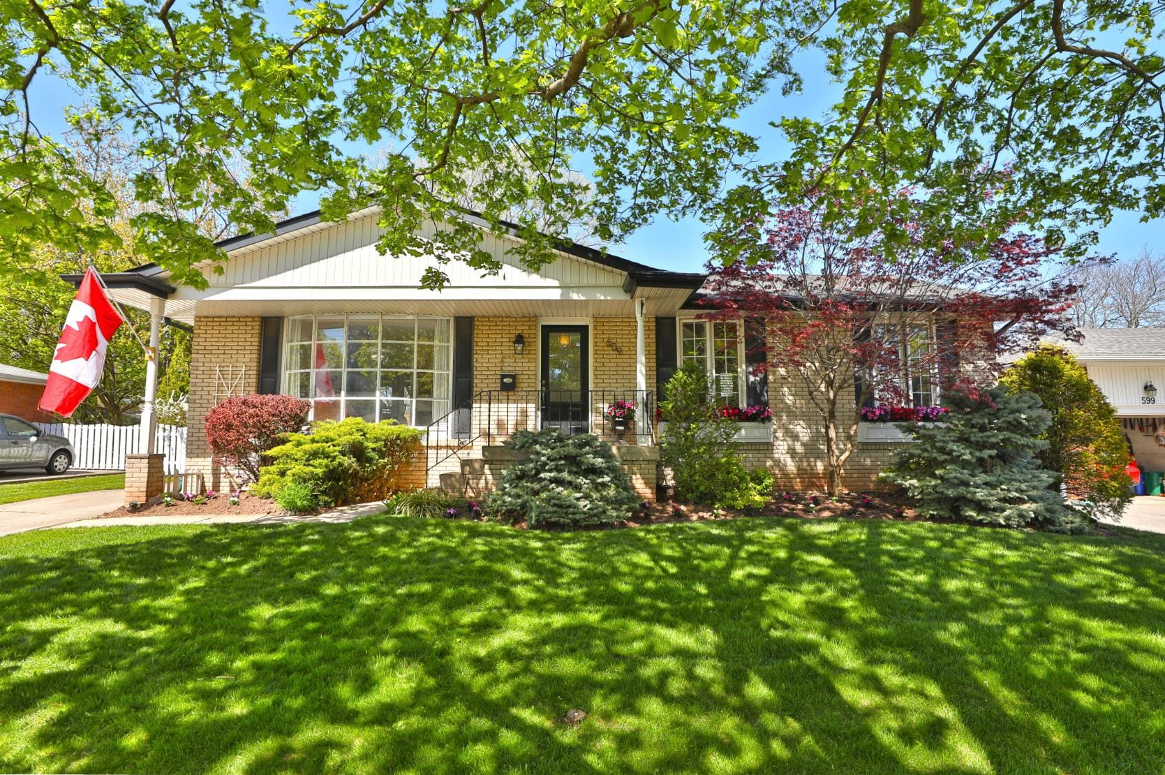 609 Woodview Road, Burlington